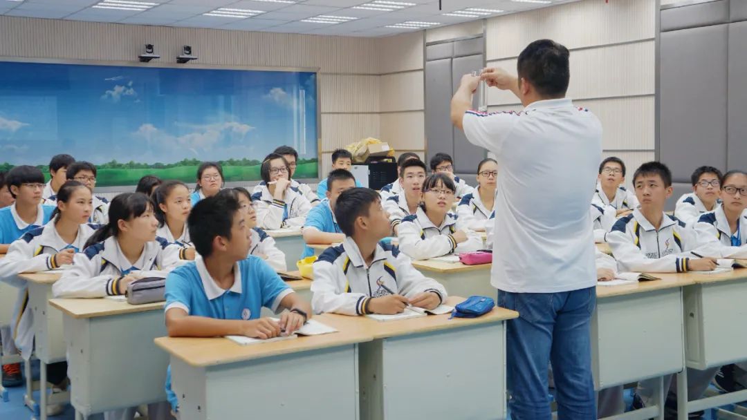 浙江紹興：“四位一體”混合研修，引領教師專業成長.jpg